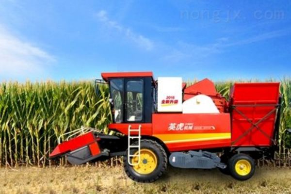 Daily maintenance methods for corn combine harvesters