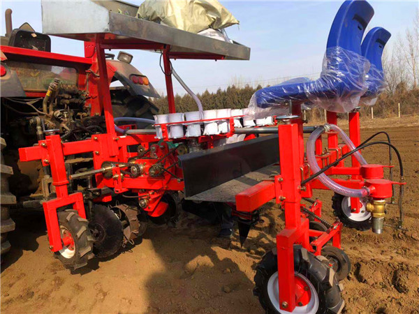 What are the taboos when refueling chili transplant machines?